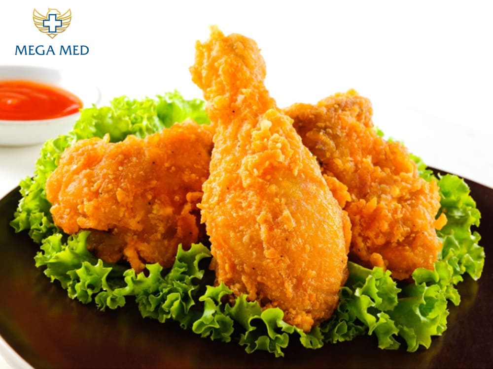 Không nên ăn thịt gà sau khi cắt bao quy đầu